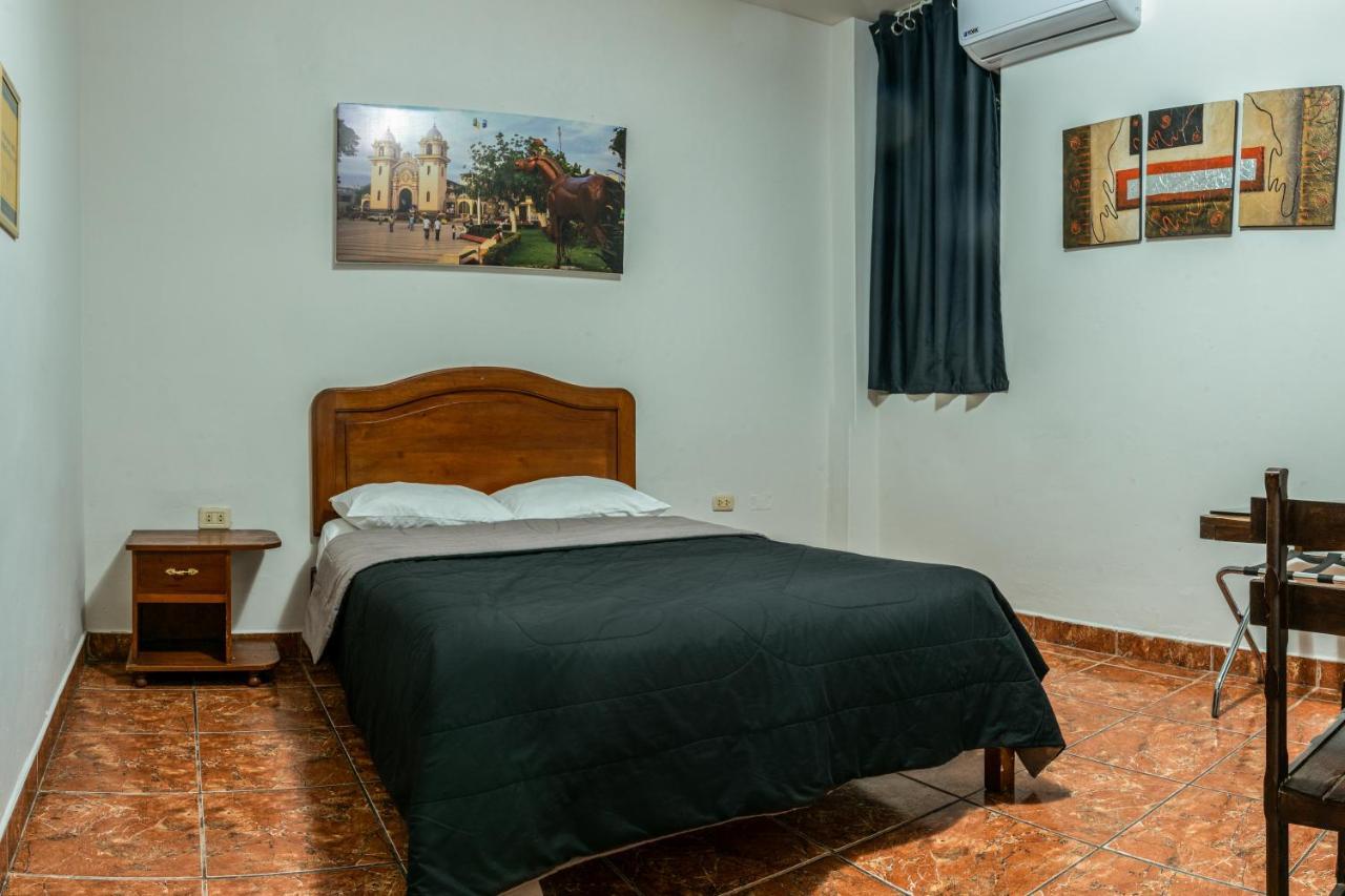 Hospedaje Gran Imperial تومبيس المظهر الخارجي الصورة