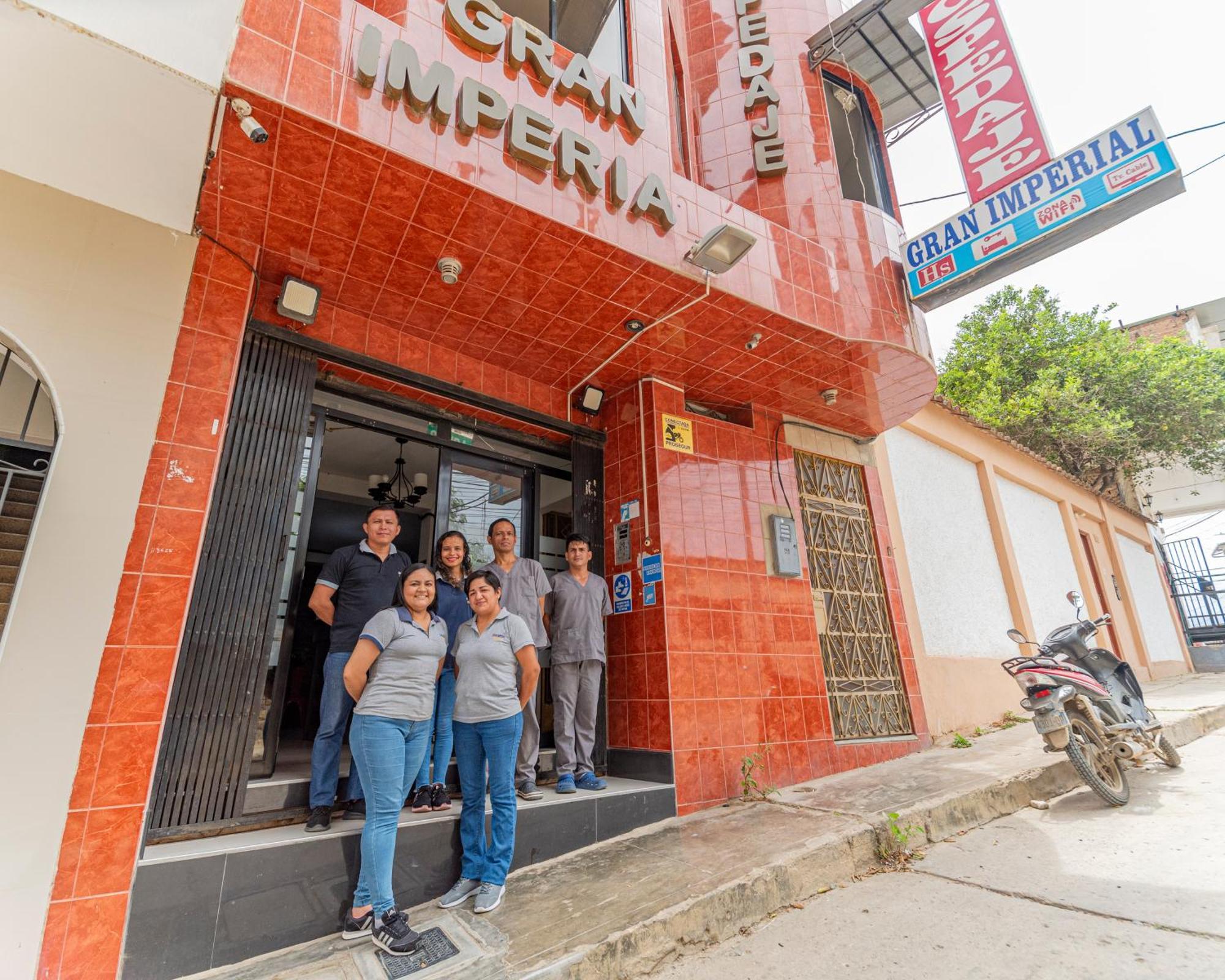 Hospedaje Gran Imperial تومبيس المظهر الخارجي الصورة